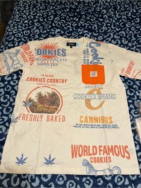 Cookies Brand Men’s Short-Sleeve Graphic Pocket Tee - Cream & Orange
